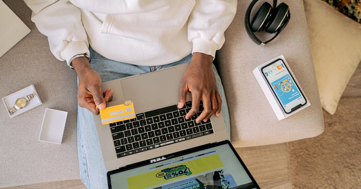 Online Clothes Shopping: A No-Nonsense Guide for 2026